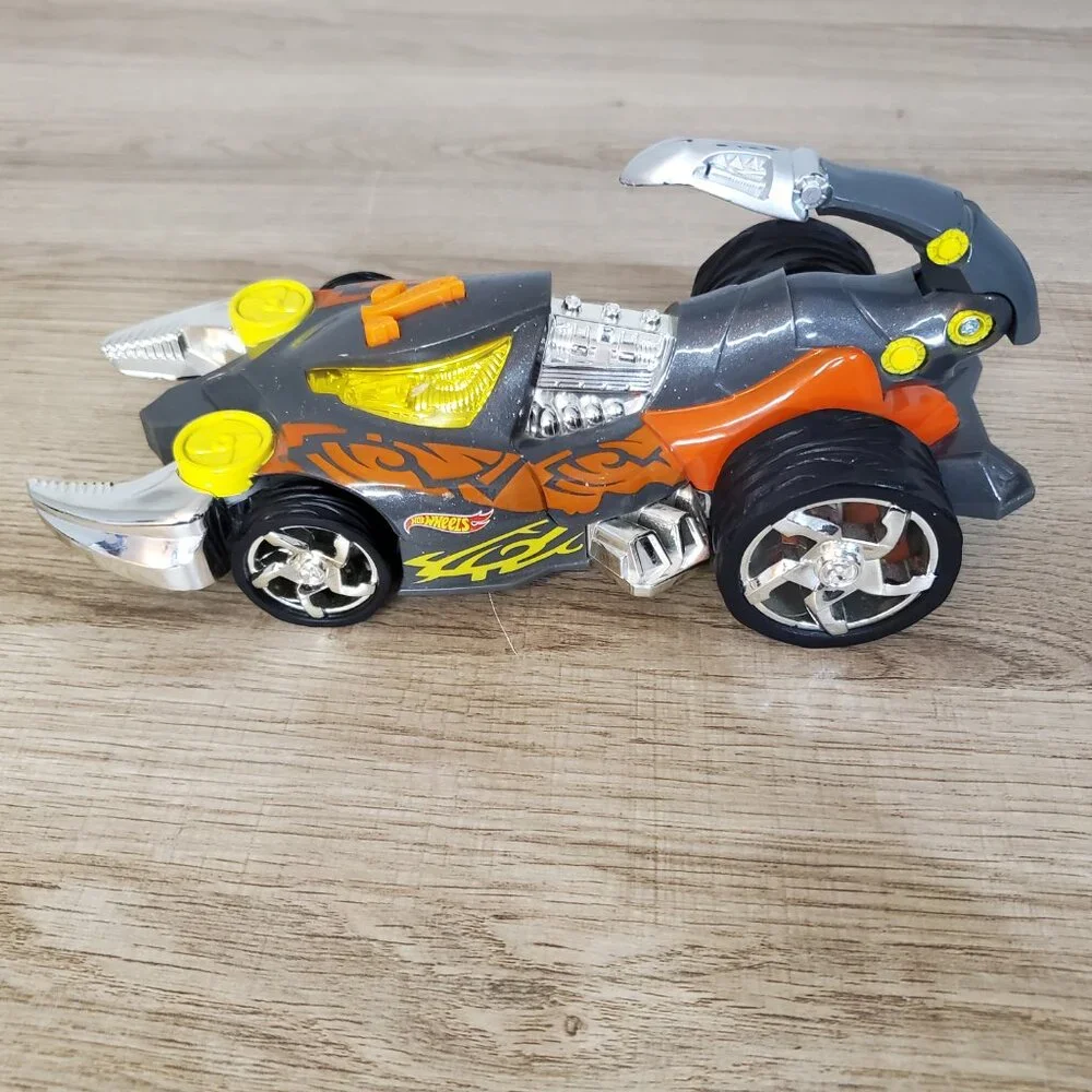 Hot Wheels Scorpion Motorized Car Lights & Sounds Vehicle